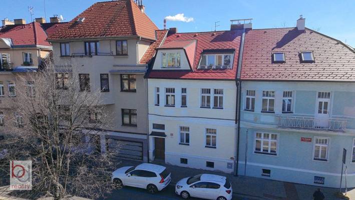 Prodej činžovního domu v Havlíčkovo kolonii s výhledem na řeku Malši