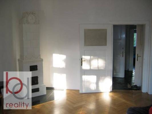 Pronájem bytu 2+1 v centru Českých Budějovic